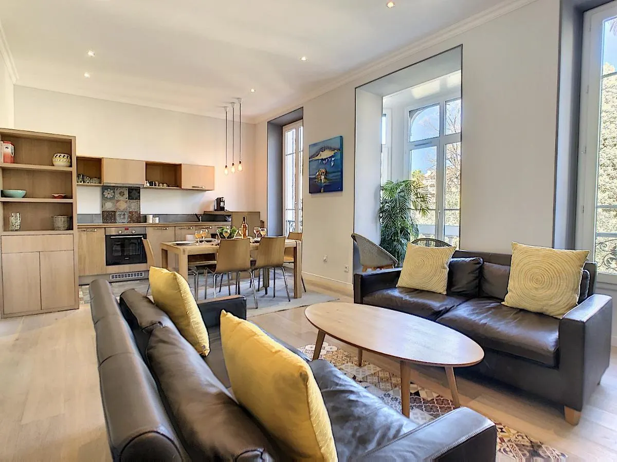 Nestor&Jeeves - Palais Marie Prestige - Central - Close Sea Nice 0*,